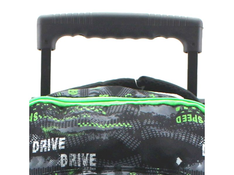 Mochila-Yolo-con-Ruedas-con-Compartimiento-Interno-para-Laptop-y-con-Malla-en-los-Laterales-para-llevar-Botella-Estampado-Color-Negro-con-Verde-3-29506