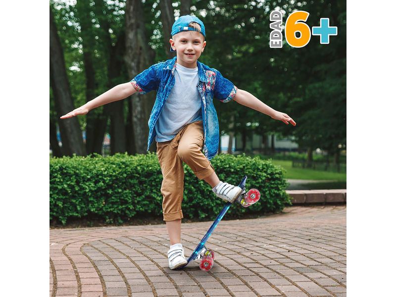 Patineta-Next-con-luces-LED-22-pulgadas-4-34578