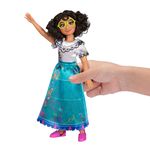 Mu-eca-Mirabel-Disney-Encanto-4-29199