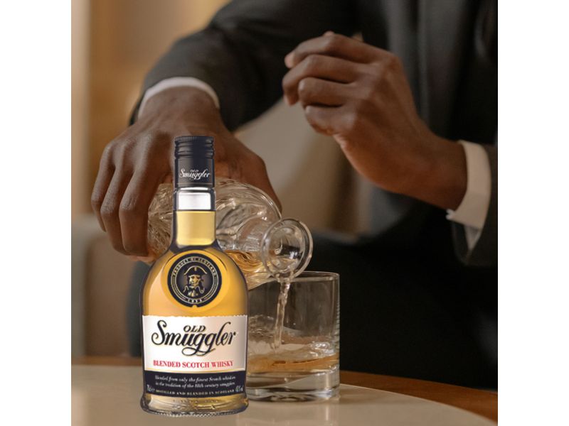 Whisky-Old-Smuggler-700Ml-4-9966