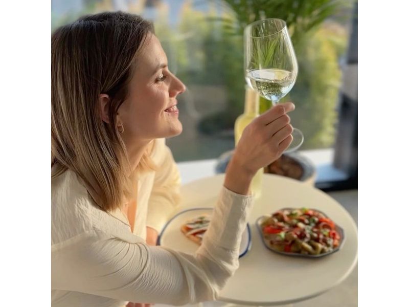 Vino-Esp-Freixen-B-Nevax-Semi-Sec-750-Ml-5-15556